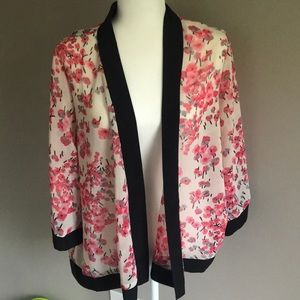Floral print blouse